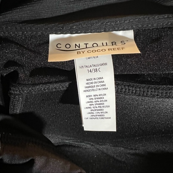 Contours by Coco Reef Women's Agate Ruffle Bandeau One Piece Black Swimsuit - Picture 12 of 12